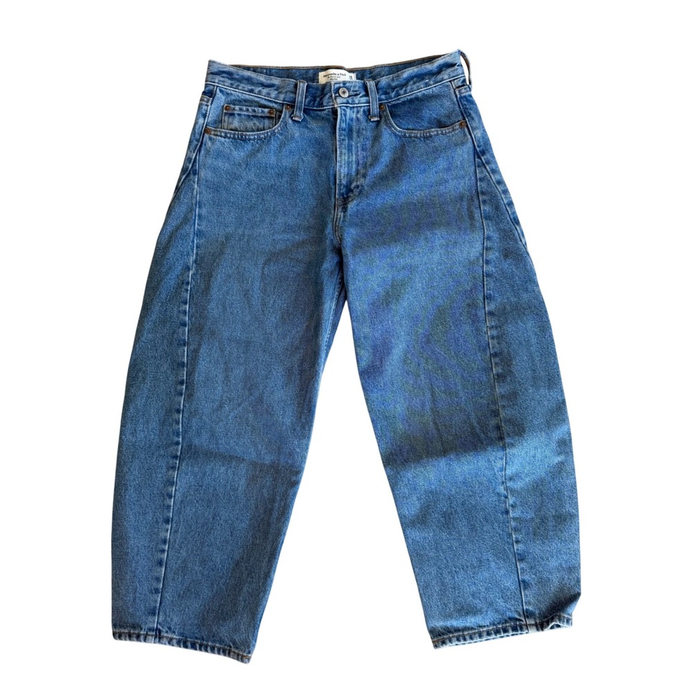 Abercrombie & Fitch The Barrel Jean Mid Rise Medium Wash Blue Denim 28 Short